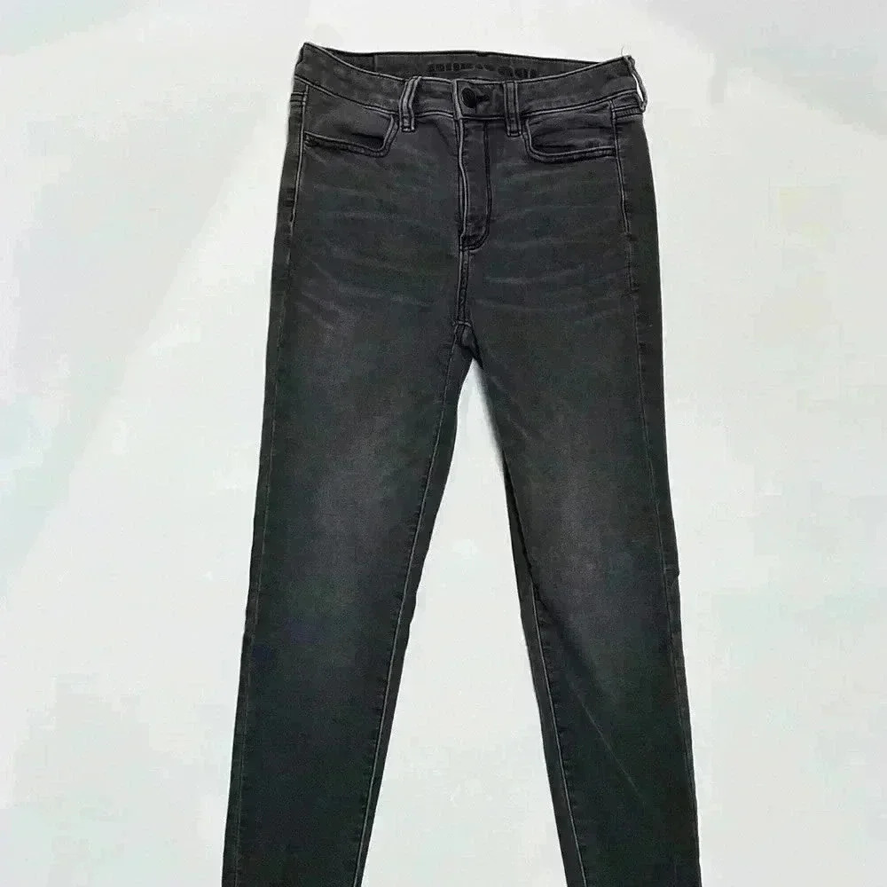 American Eagle Next Level Size 4